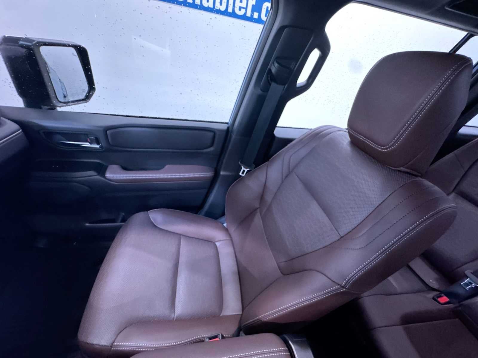 2025 Toyota Land Cruiser 4WD (Natl)