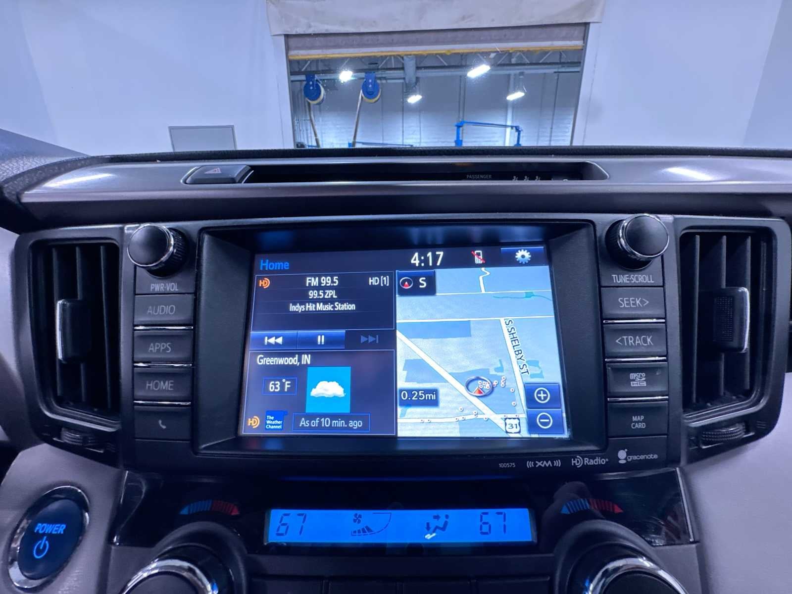 2017 Toyota RAV4 Hybrid XLE