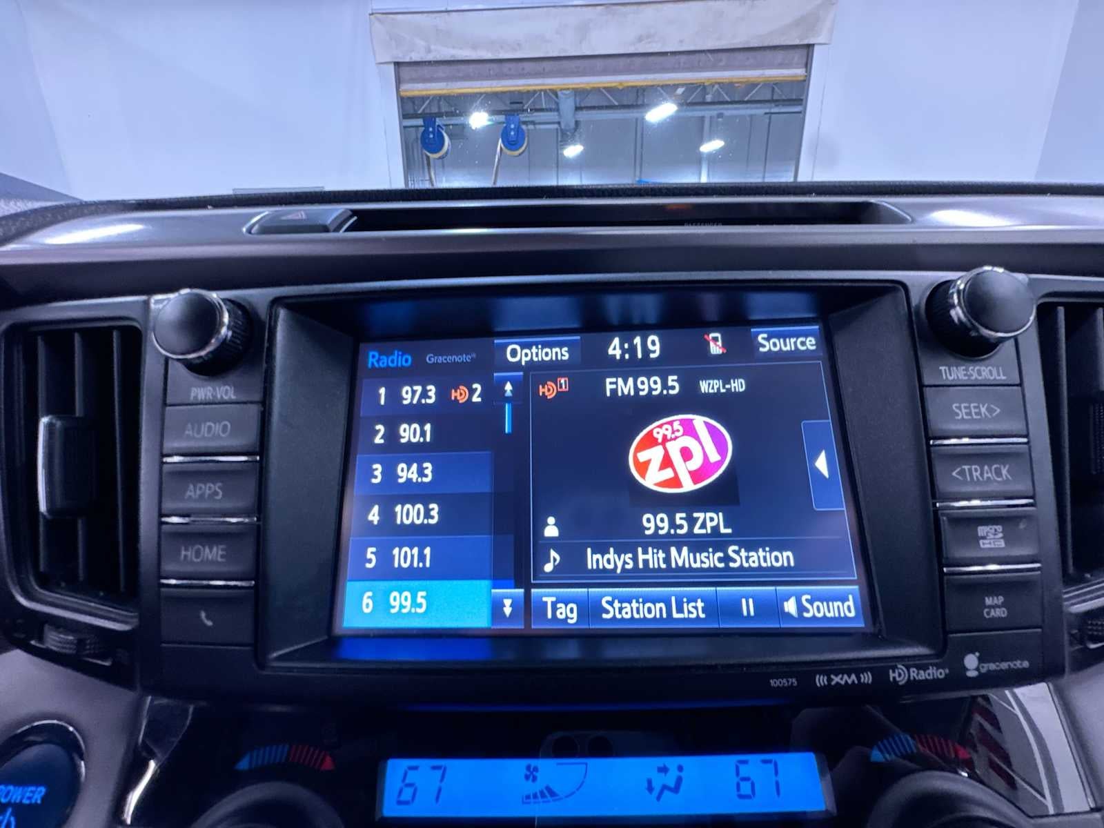 2017 Toyota RAV4 Hybrid XLE