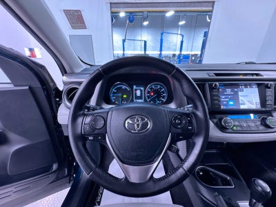 2017 Toyota RAV4 Hybrid XLE