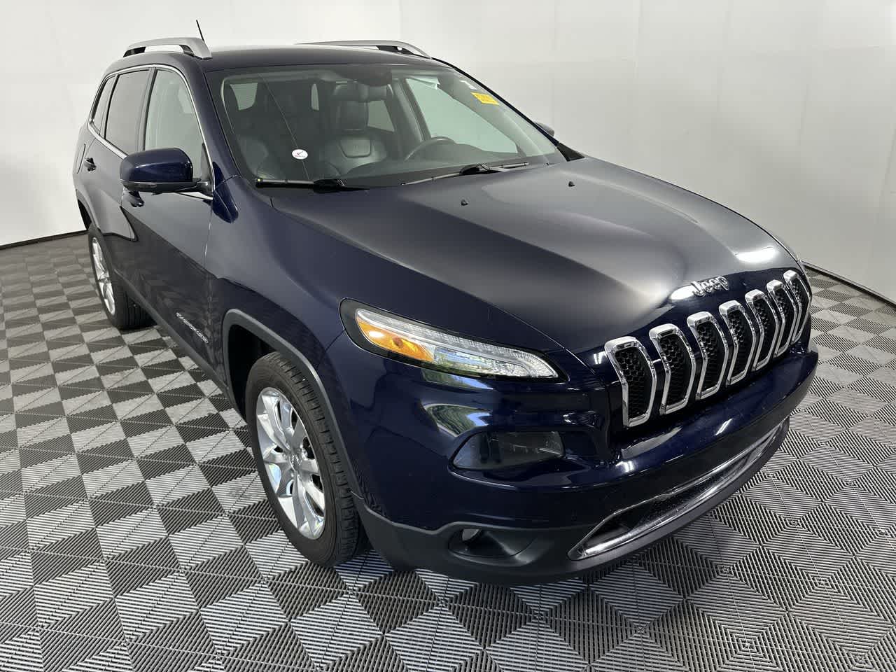 Used 2014 Jeep Cherokee Limited with VIN 1C4PJLDS3EW159687 for sale in Rushville, IN