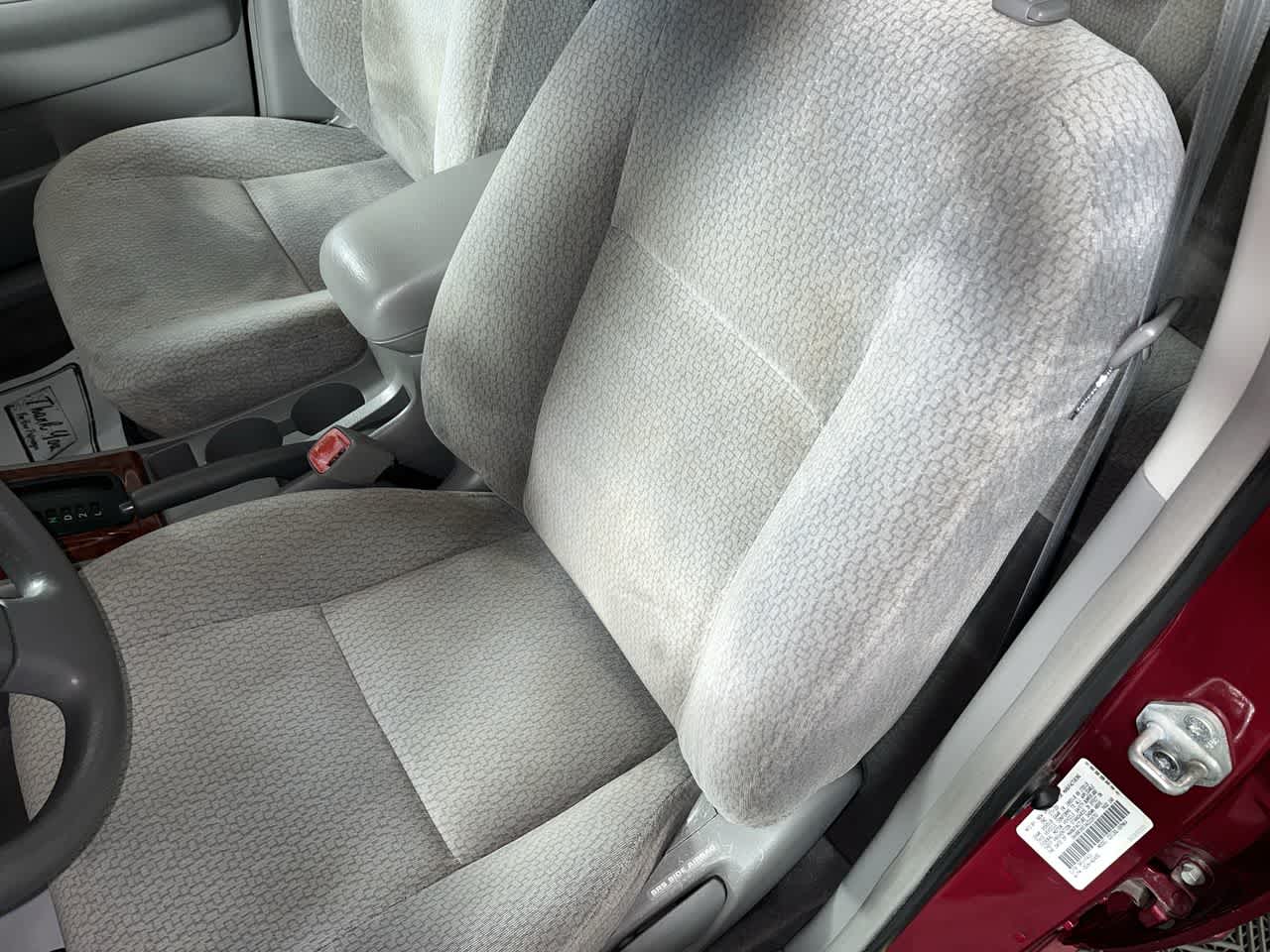 2004 Toyota Corolla LE