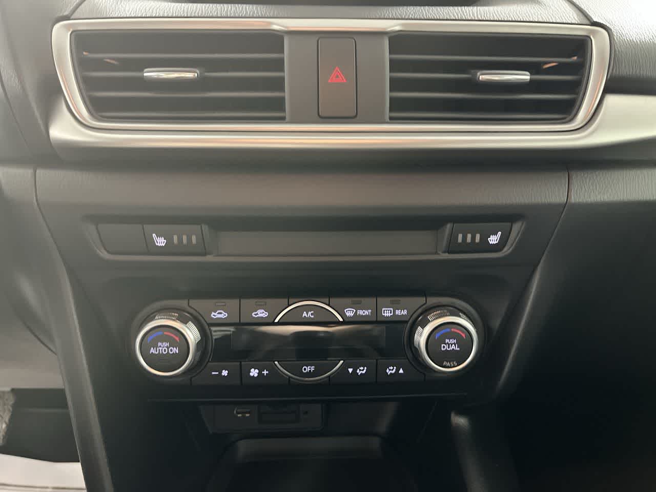 2018 Mazda Mazda3 5-Door Touring