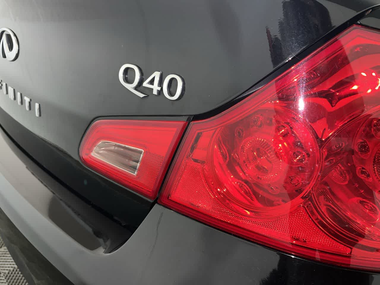 2015 INFINITI Q40 4dr Sdn AWD