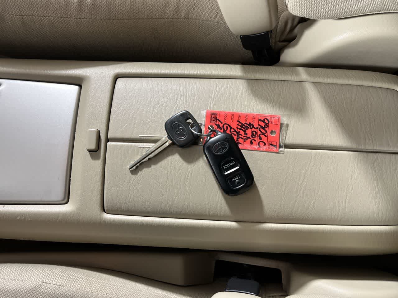 2006 Toyota Highlander w/3rd Row