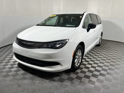2024 Chrysler Voyager LX