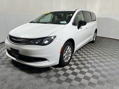 2024 Chrysler Voyager LX