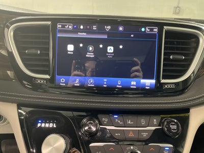 2022 Chrysler Pacifica Limited