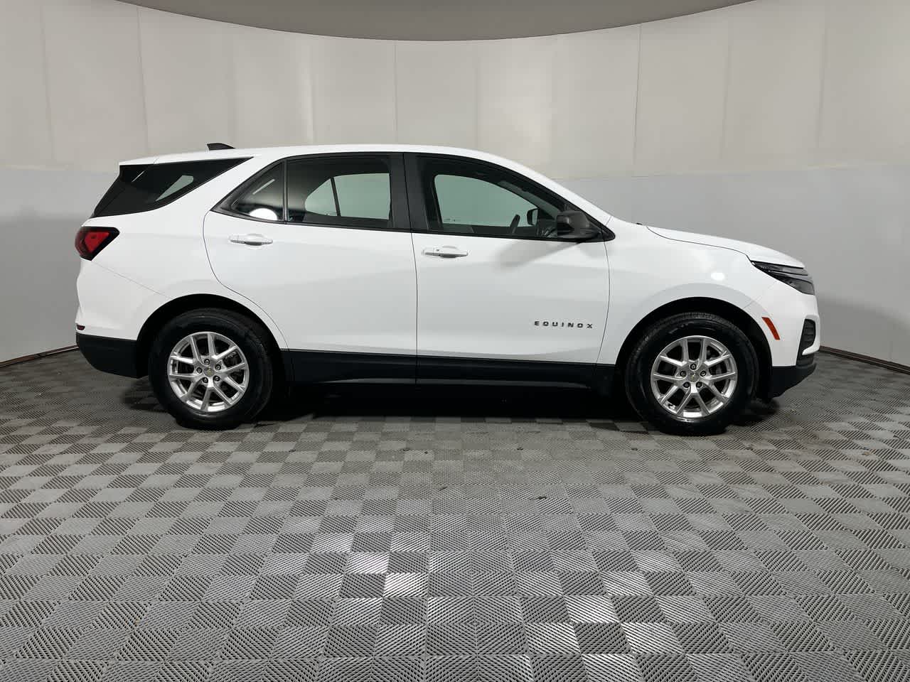 2022 Chevrolet Equinox LS