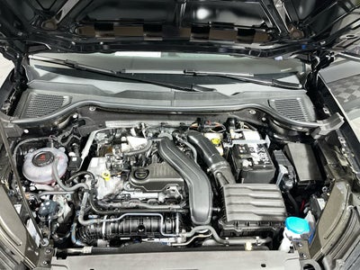 2025 Volkswagen Taos SE Black