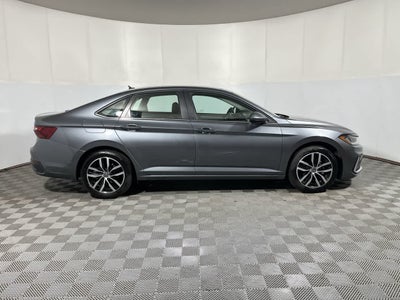 2025 Volkswagen Jetta SE