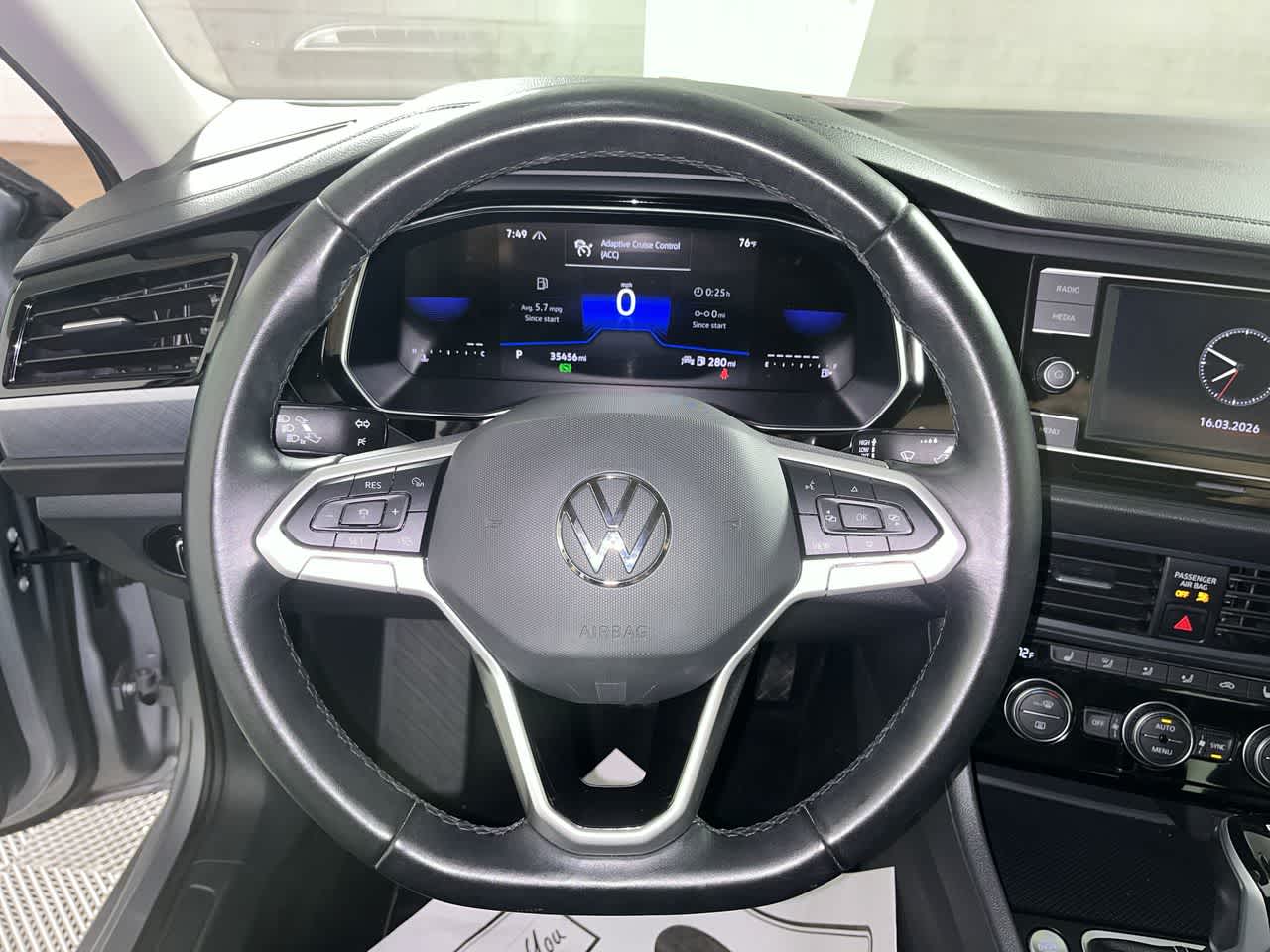 2024 Volkswagen Jetta SE