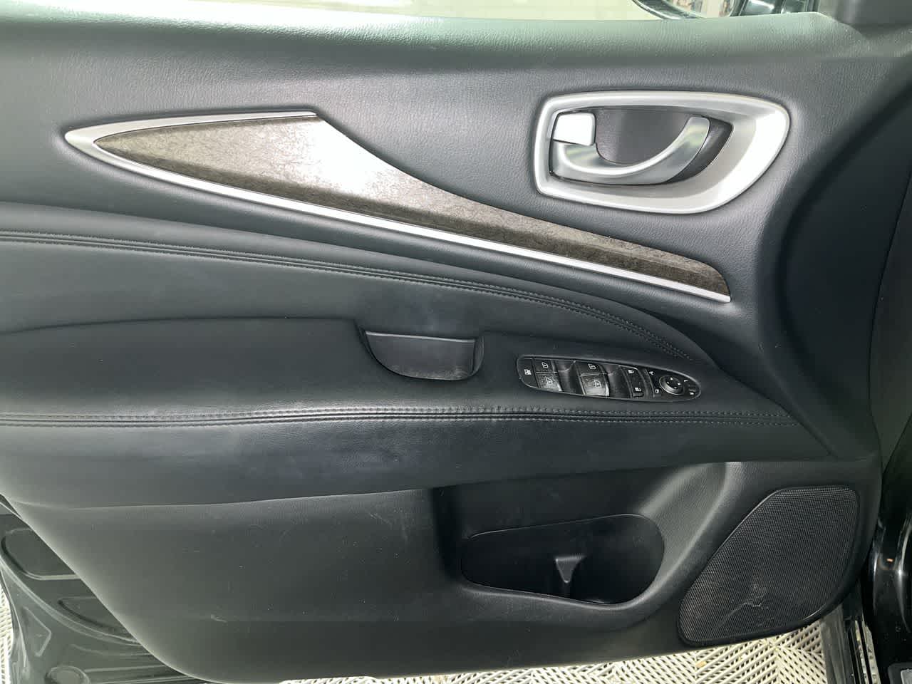 2014 INFINITI QX60 AWD 4dr