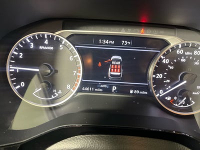 2025 Nissan Pathfinder SV