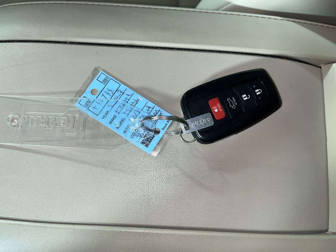 2023 Toyota Highlander Hybrid XLE