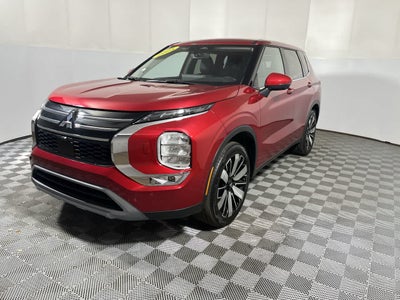 2025 Mitsubishi Outlander SE
