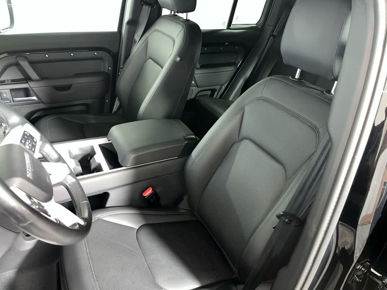2025 Land Rover Defender S