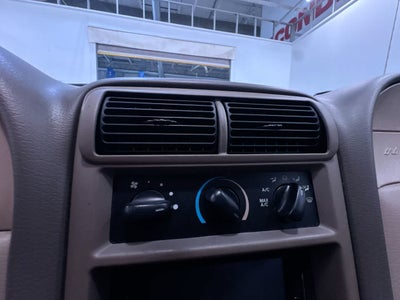 2003 Ford Mustang Deluxe