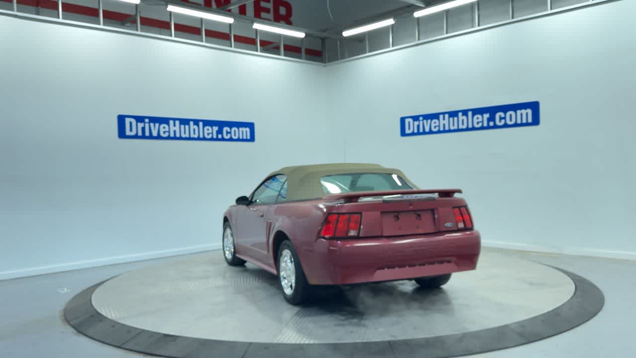 2003 Ford Mustang Deluxe