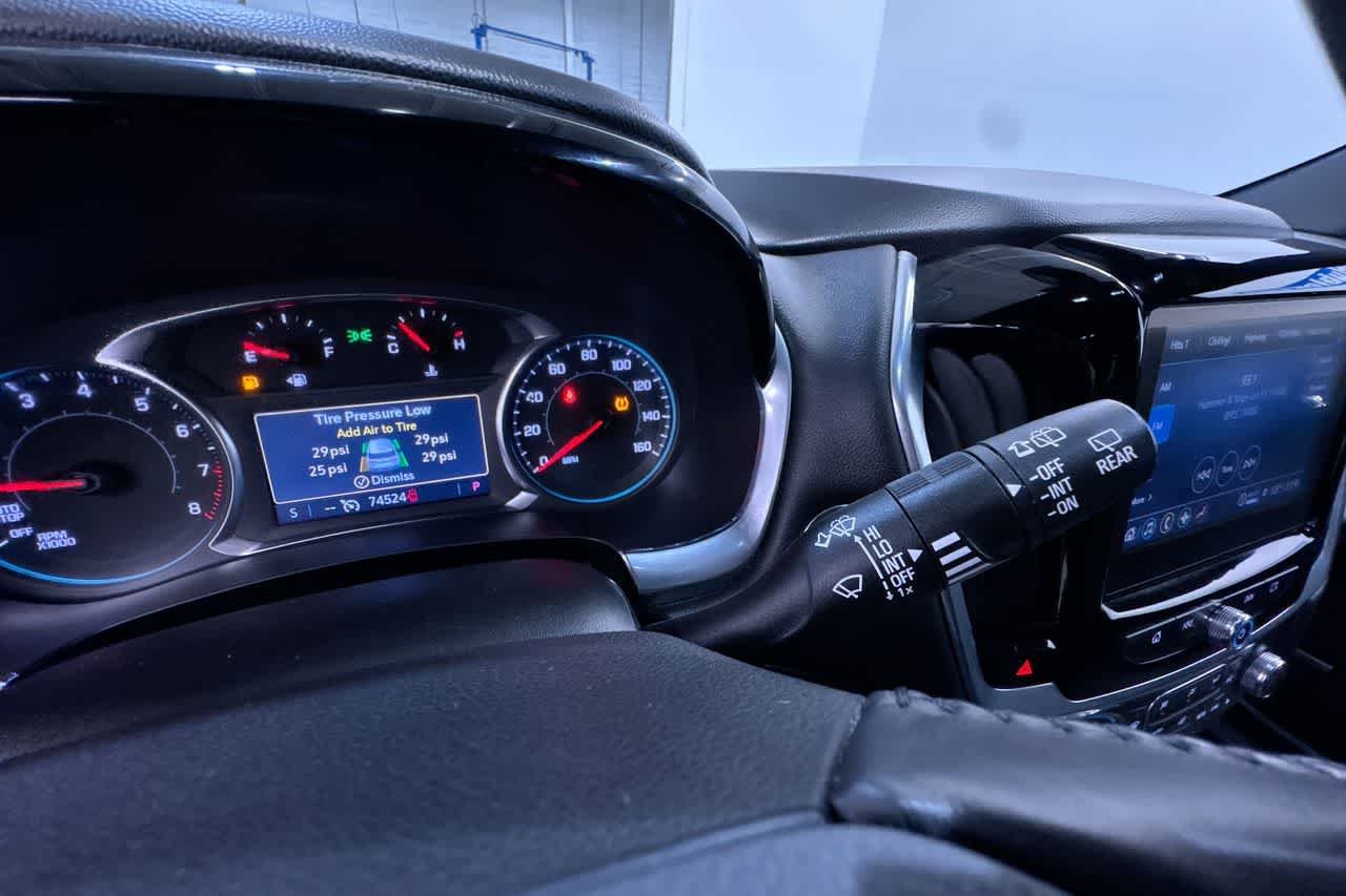 2022 Chevrolet Traverse LT Cloth