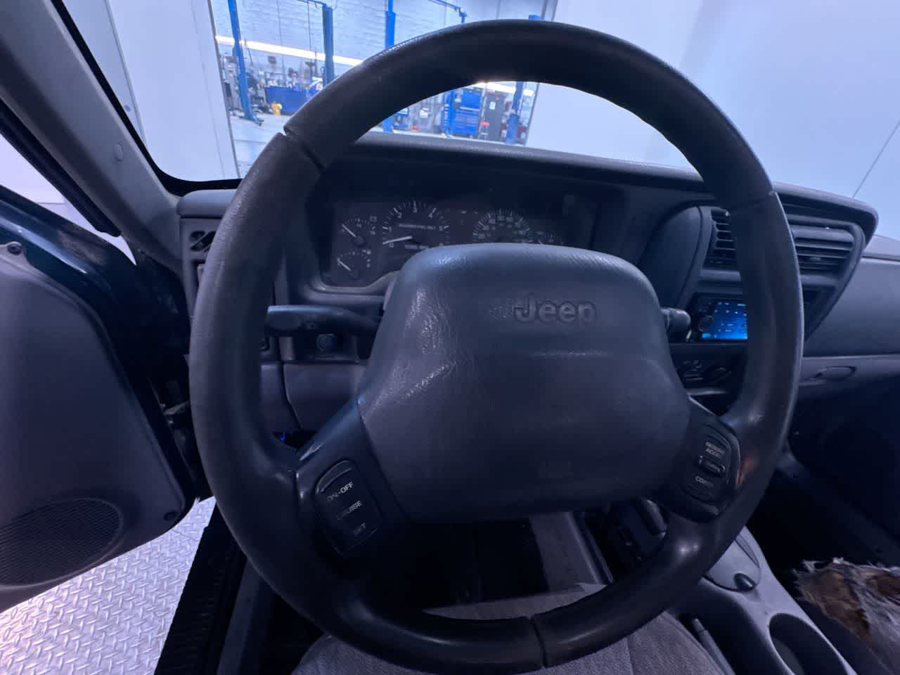 1998 Jeep Cherokee Sport