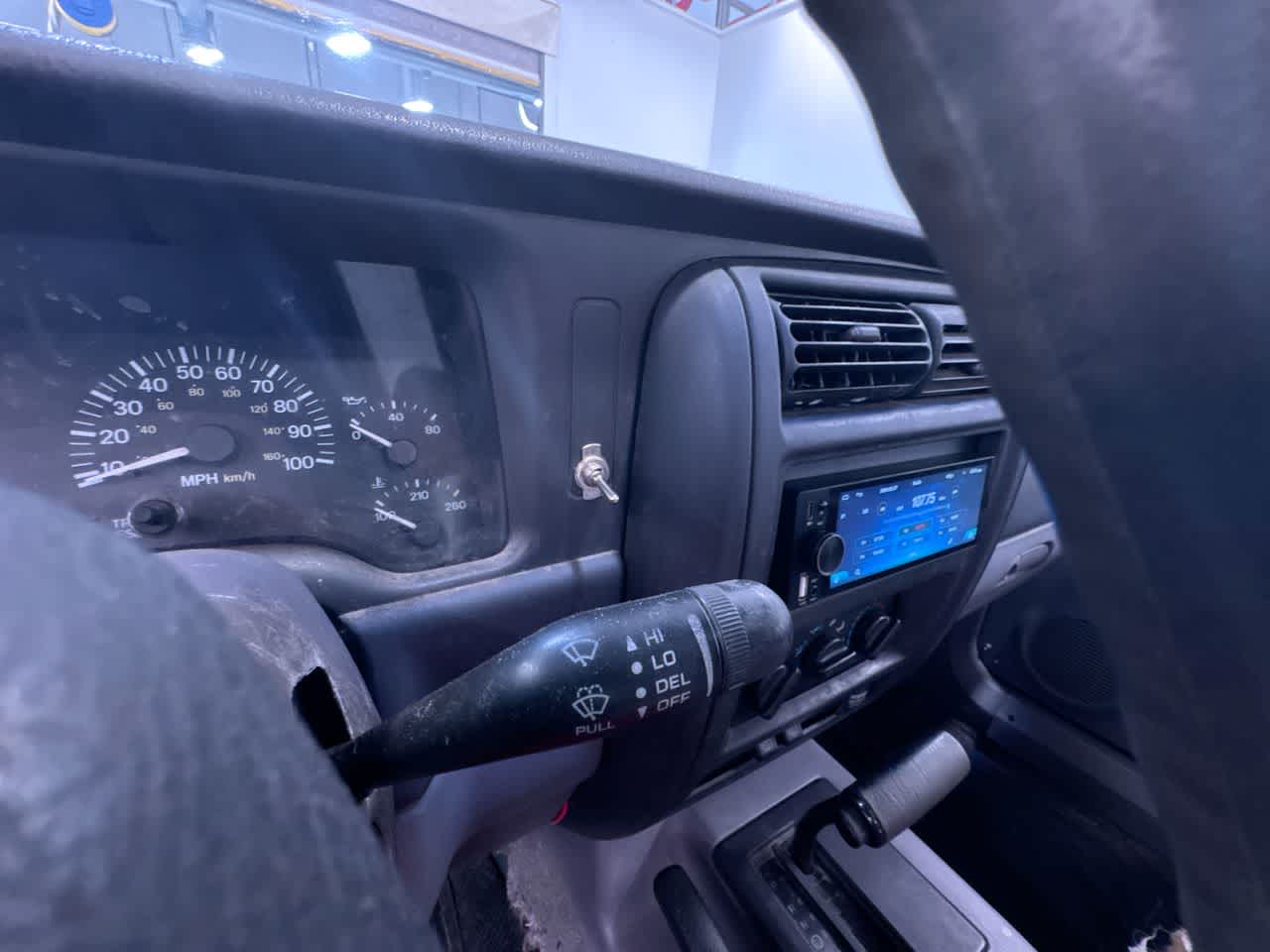 1998 Jeep Cherokee Sport