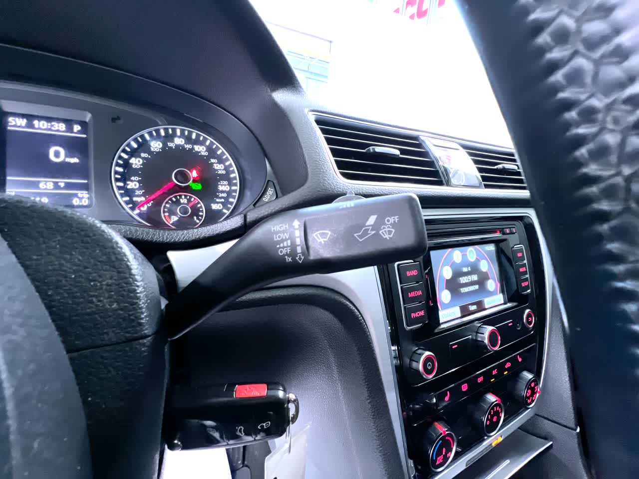 2013 Volkswagen Passat TDI SE w/Sunroof
