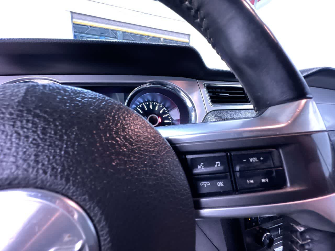 2014 Ford Mustang V6 Premium