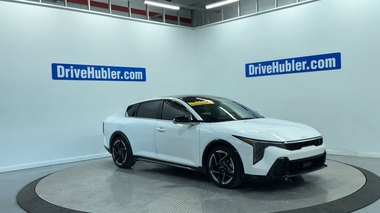2025 Kia K4 GT-Line