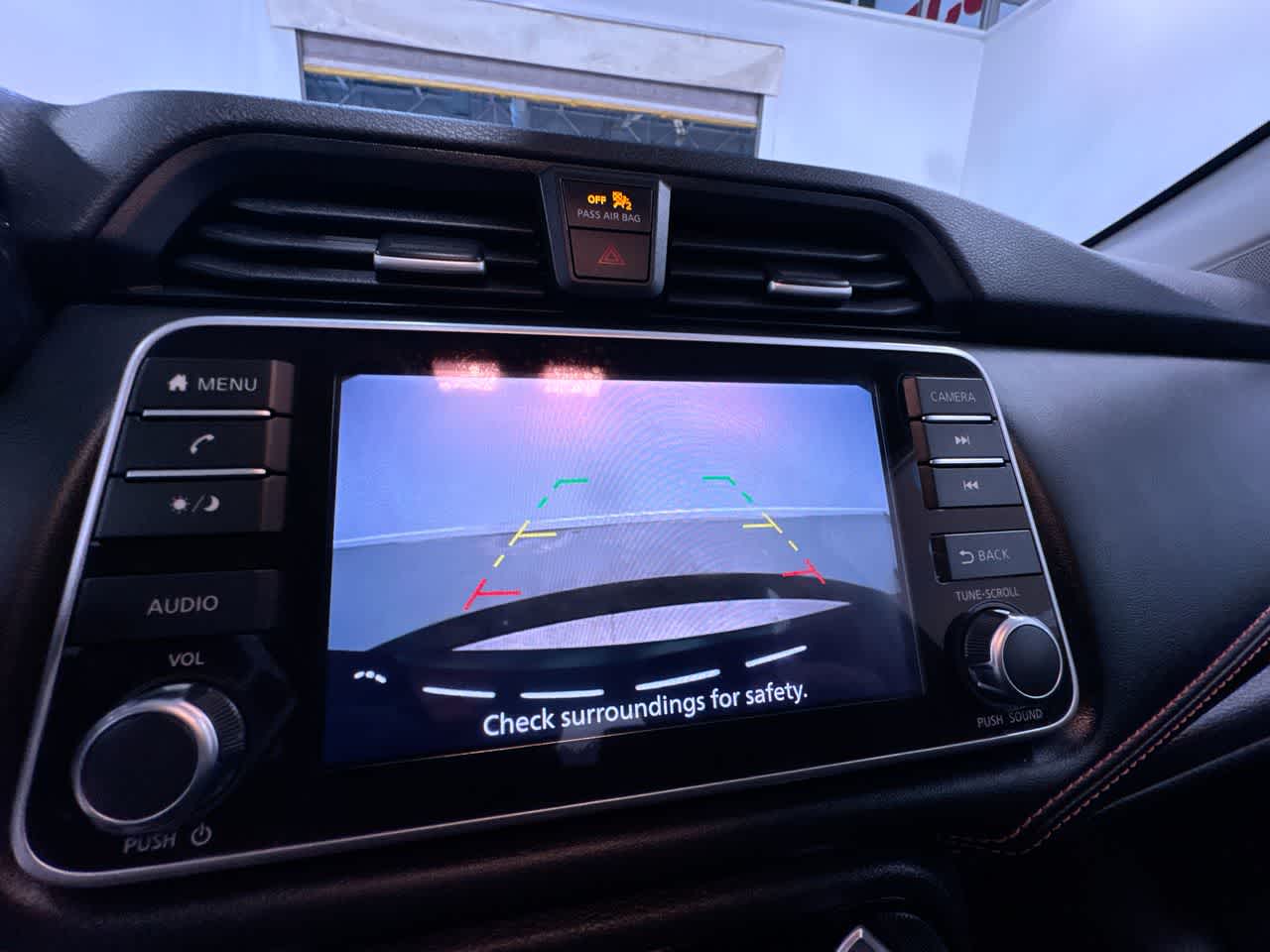 2022 Nissan Versa SR