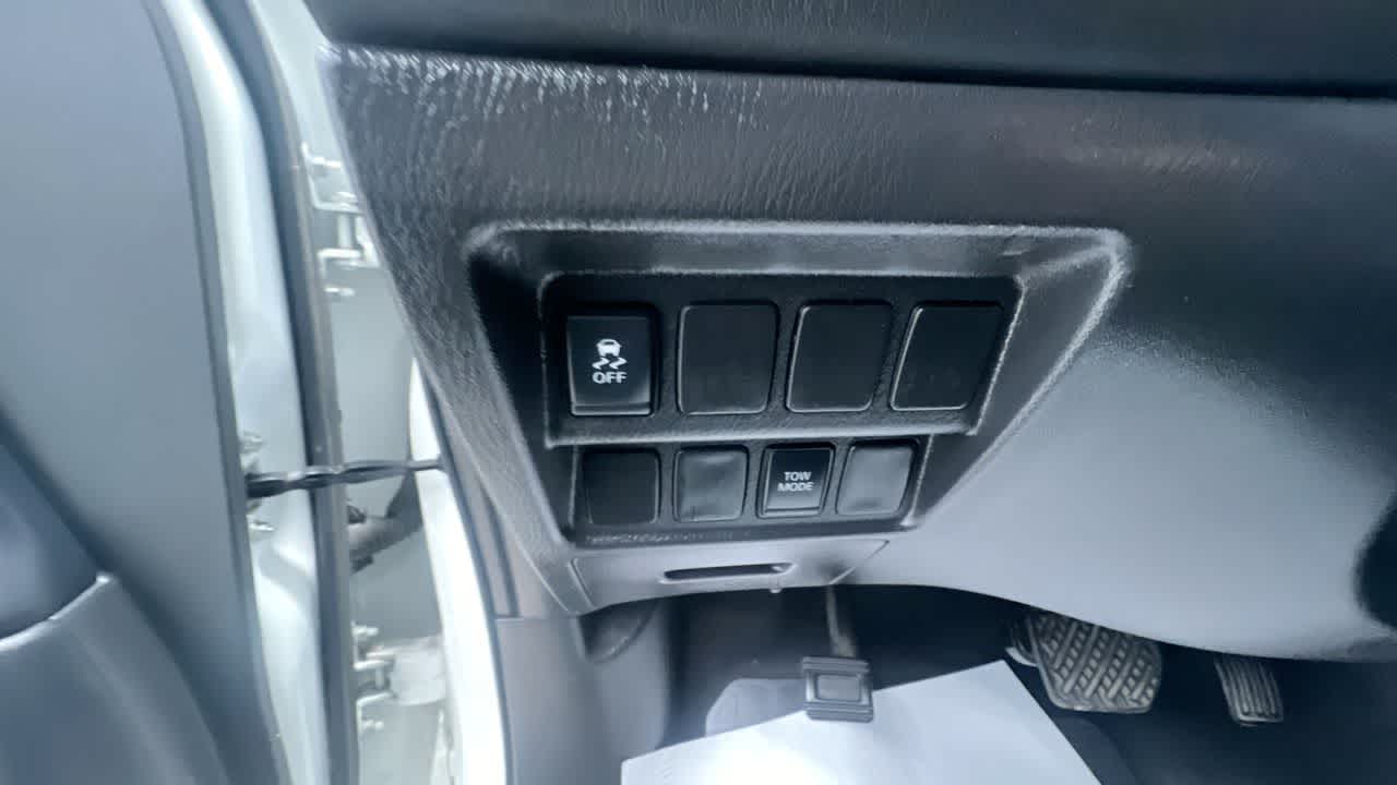 2018 Nissan Pathfinder SV