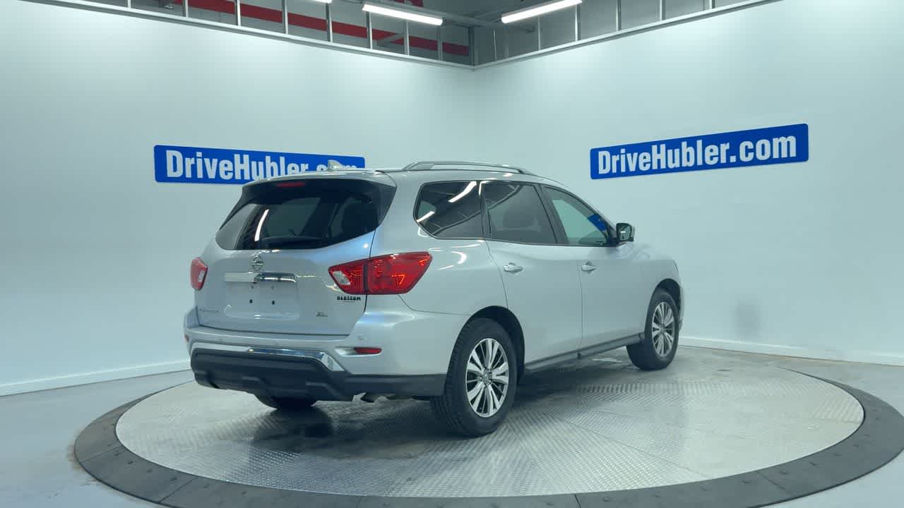 2019 Nissan Pathfinder SL