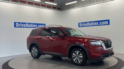 2023 Nissan Pathfinder SL
