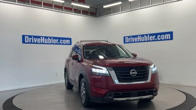 2023 Nissan Pathfinder SL