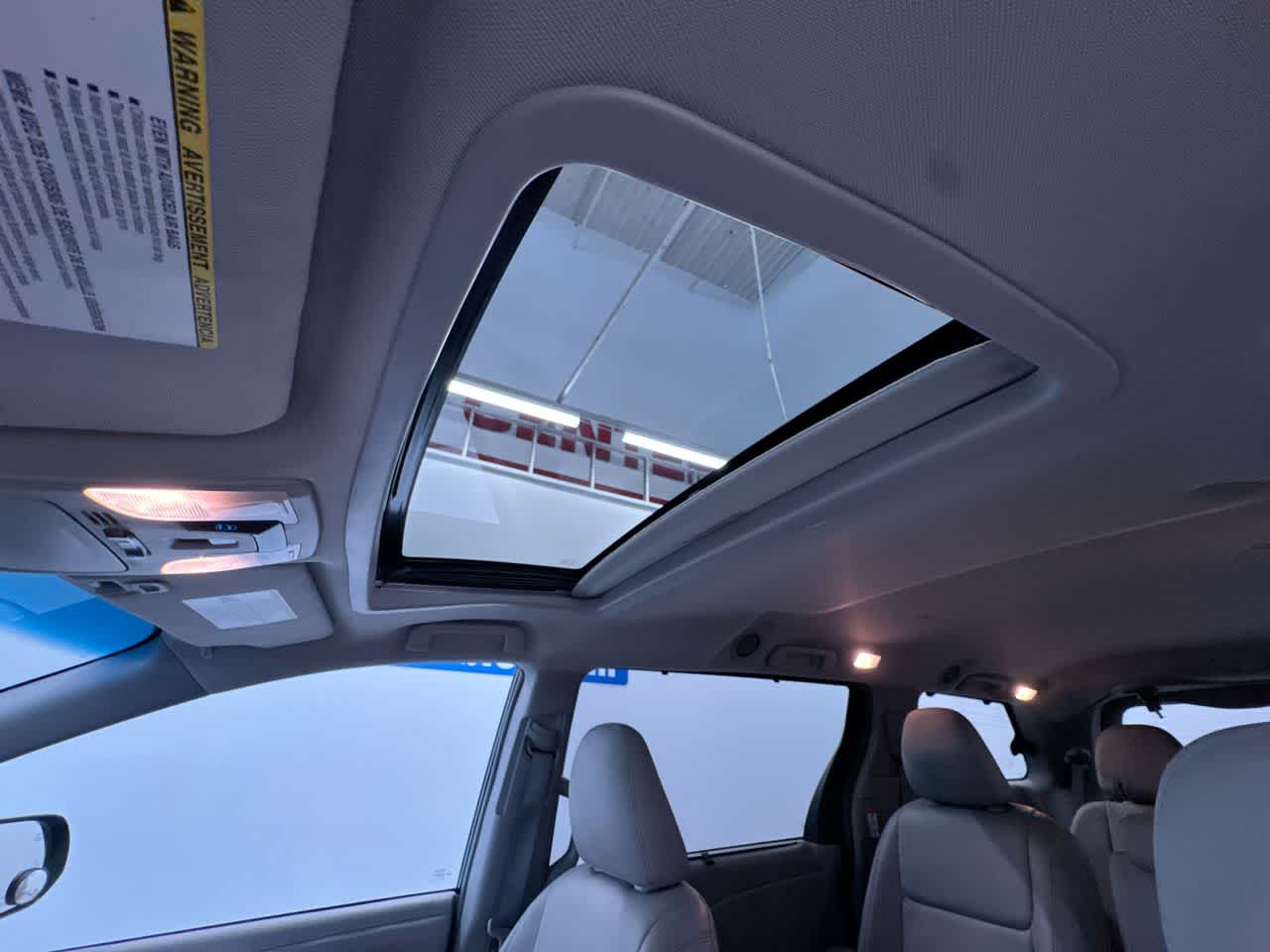 2016 Toyota Sienna XLE