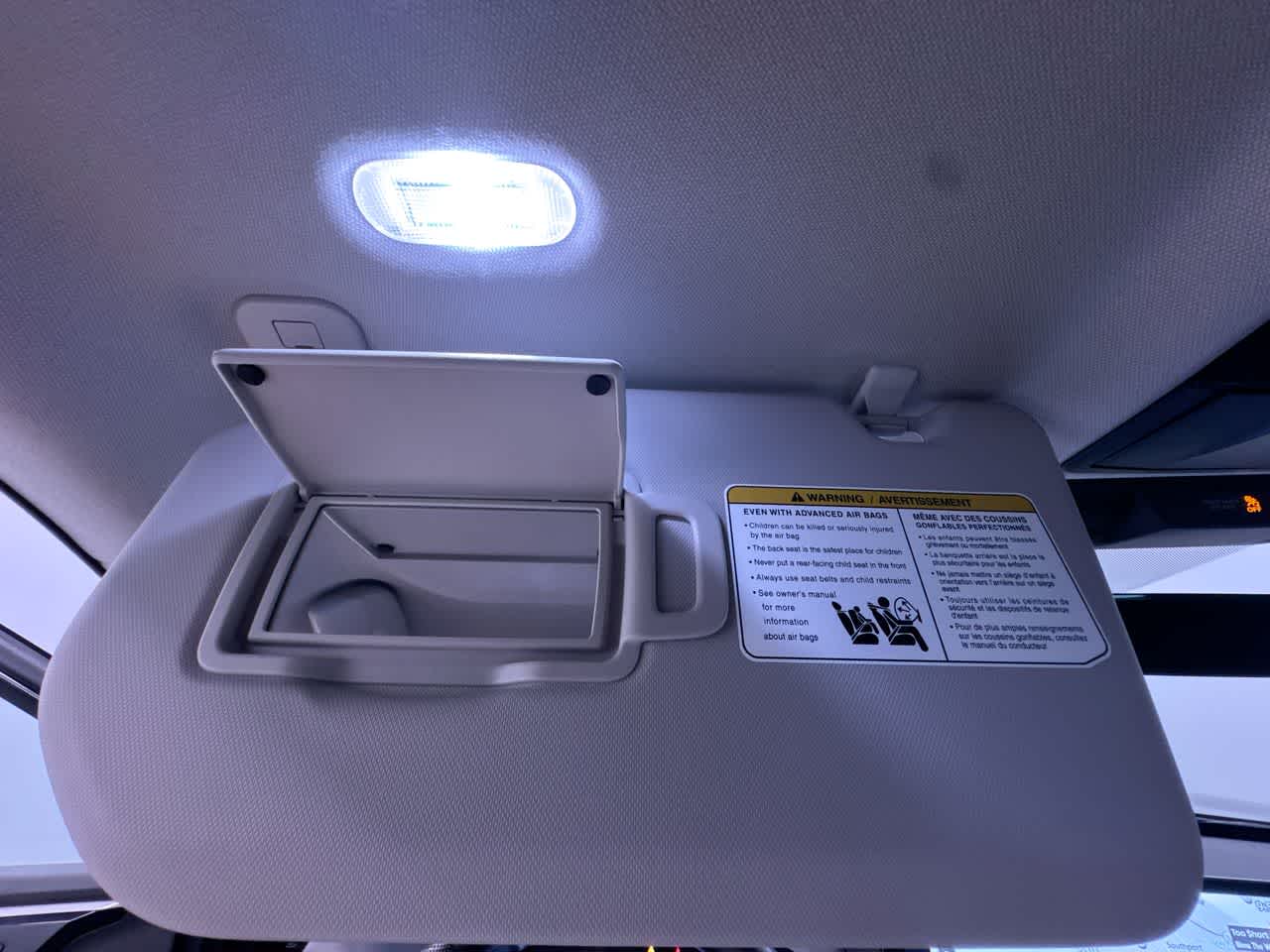 2025 Mitsubishi Outlander ES