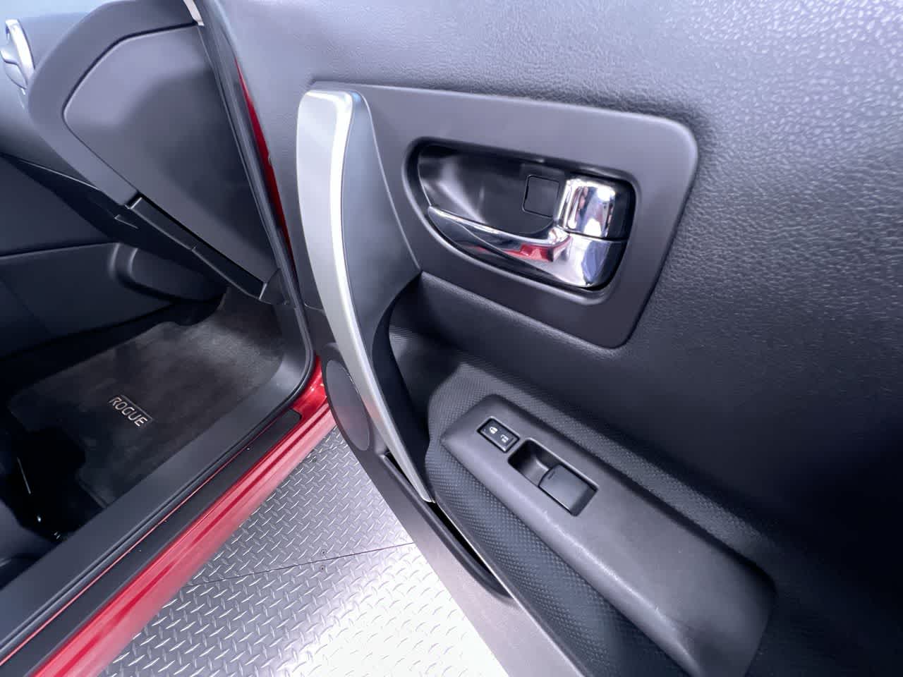 2014 Nissan Rogue Select S