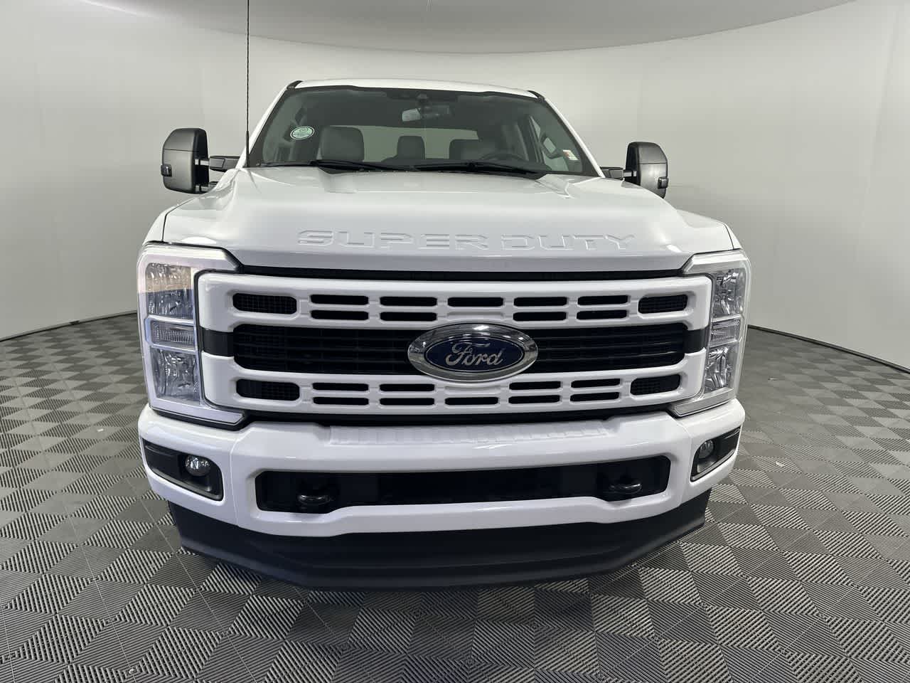 2023 Ford Super Duty F-250 SRW XLT