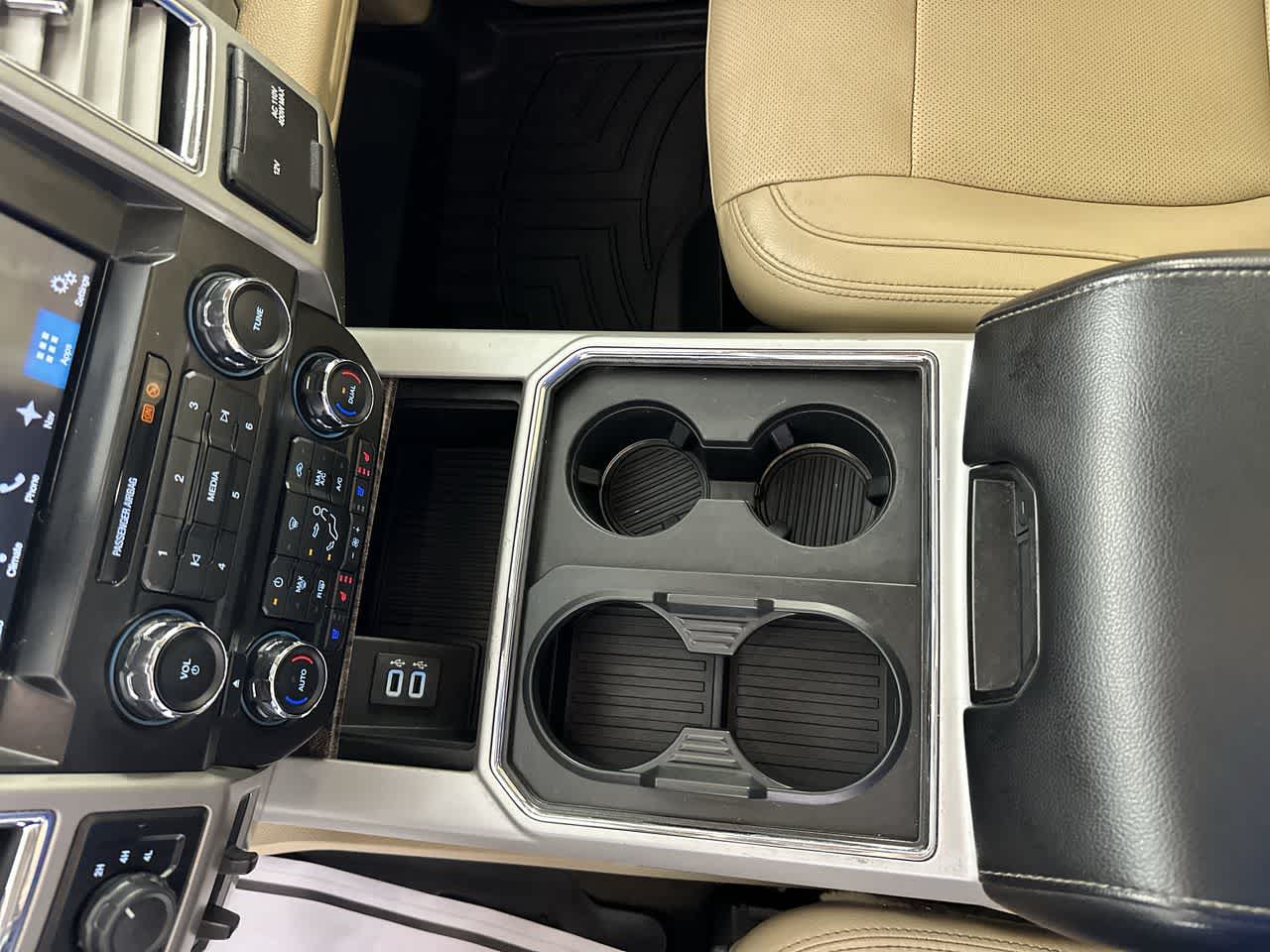 2017 Ford Super Duty F-350 SRW Lariat