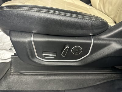 2020 Ford Super Duty F-350 SRW Pickup Limited