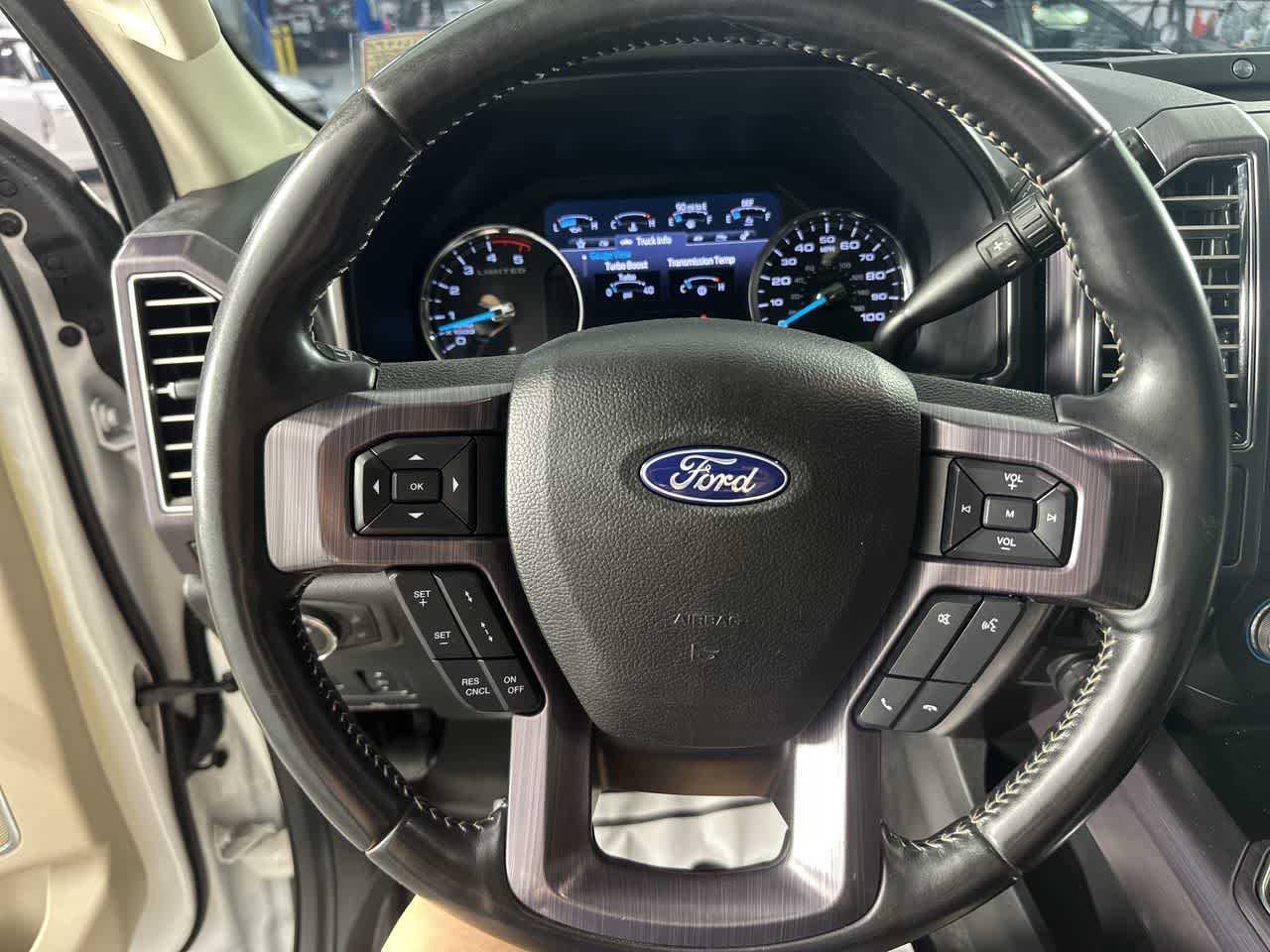 2020 Ford Super Duty F-350 SRW Pickup Limited