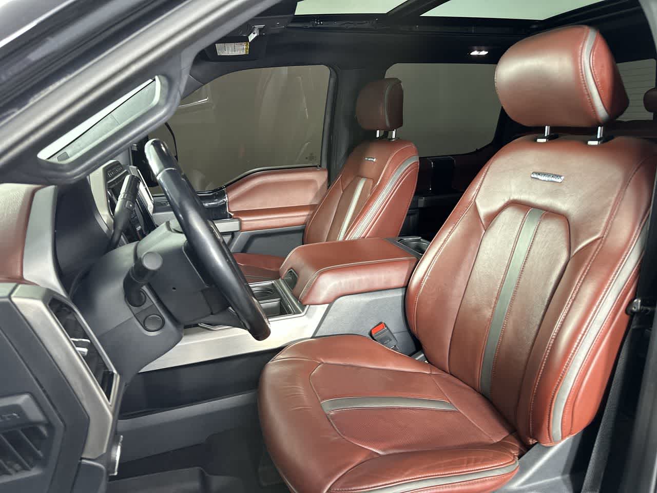 2022 Ford Super Duty F-350 DRW Pickup Platinum