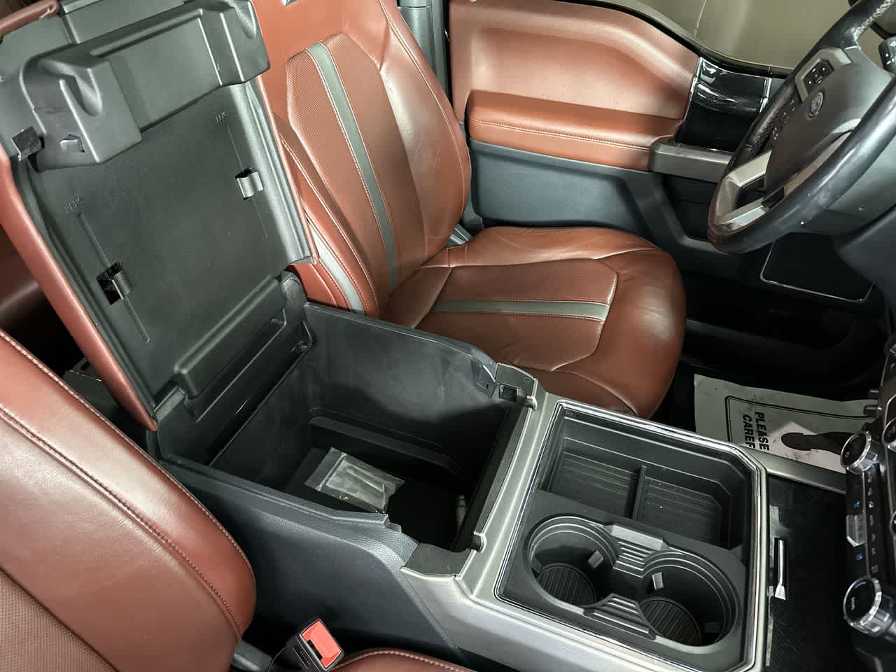 2022 Ford Super Duty F-350 DRW Pickup Platinum