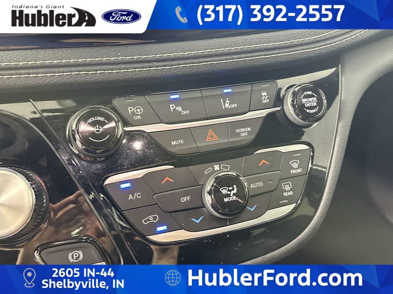 2024 Chrysler Pacifica Hybrid S Appearance Pkg