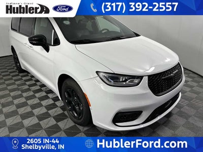 2024 Chrysler Pacifica Hybrid S Appearance Pkg